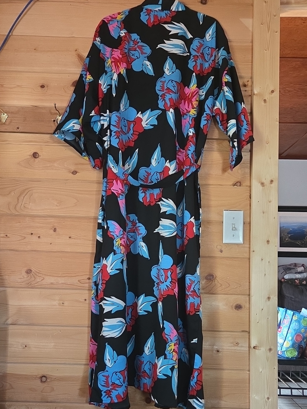 Kimono Style Robe - Picture 2 of 3